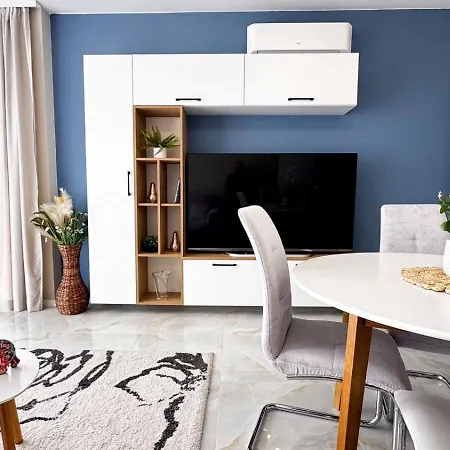 In Bella With Free Parking Apartment Warna