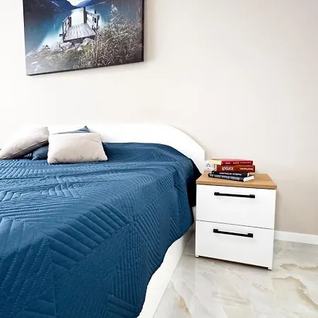 In Bella With Free Parking Apartment